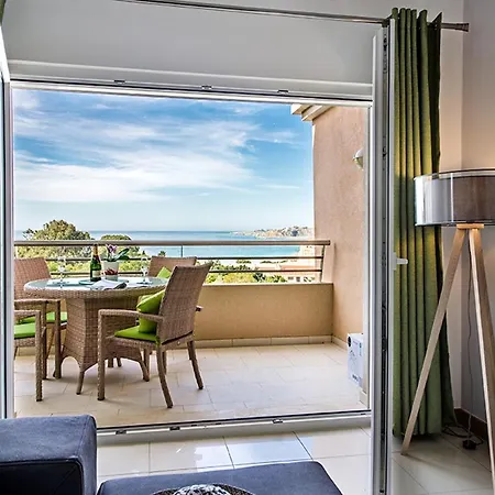 Lägenhet Quinta Da Barracuda Prime Sea View *